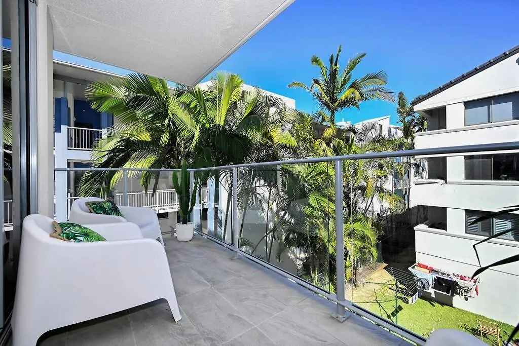 Kings Beach - Beachfront Bliss Caloundra Apartment
